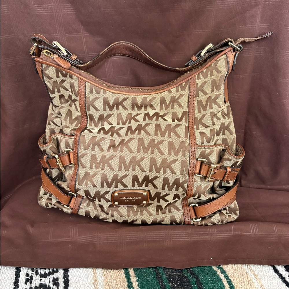 Michael Kors Signature MK Logo Shoulder Bag | Leather Trim | Classic Style - Picture 1 of 6